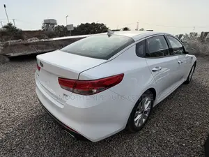 Kia Optima 2018 White