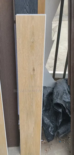 Wooden SPC Floor Tiles With Relay