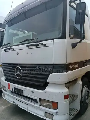 Mercedes Benz Actros Tractor Head