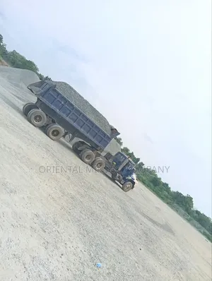 Payment on Delivery Iron Black Chippings and Granite