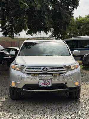 Toyota Highlander Limited 2011 Silver