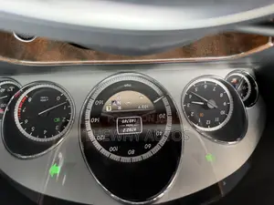 Mercedes-Benz E350 Base 4dr Sedan RWD (3.5L 6cyl 7A) 2012 Gray