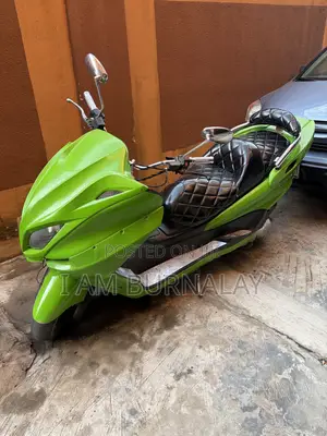 Yamaha Majesty 2012 Green