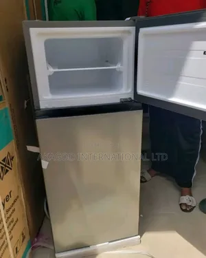 Hisence Doble Door Refrigerator With 2 Years Warranty
