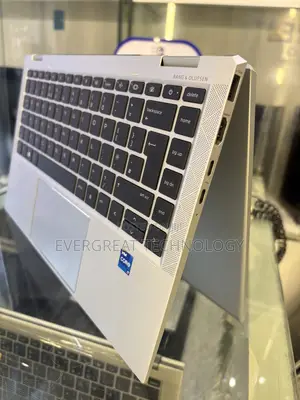 Laptop HP EliteBook 1040 G8 32GB Intel Core i7 SSD 512GB