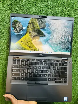 Laptop Dell Latitude 5400 8GB Intel Core i7 SSD 256GB