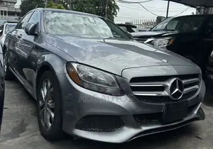 Mercedes-Benz C300 Luxury 4dr AWD 4Matic Sedan (2.0L 4cyl 7A) 2015 Blue