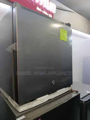 Hisense 45l Mini Refrigerator Bedside