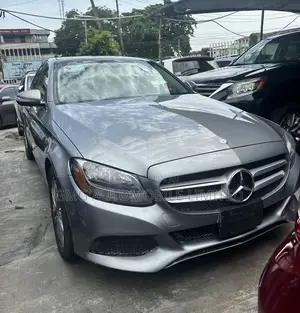 Mercedes-Benz C300 Luxury 4dr AWD 4Matic Sedan (2.0L 4cyl 7A) 2015 Gray