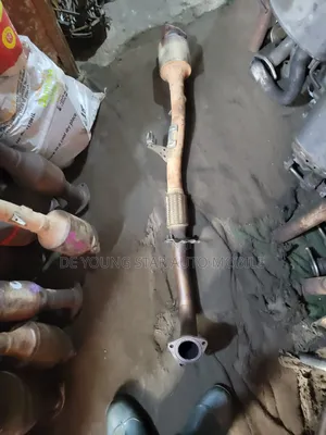 Direct Tokunbo Center Catalyst for Honda Accord 2013 Model 4plug