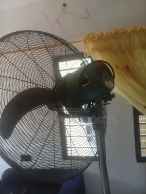 High Capacity Rotating Standing Fan