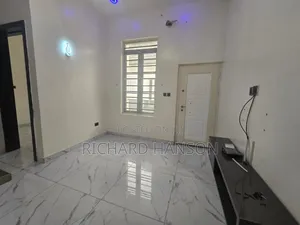 4bdrm Duplex in Chevy View, Chevron for rent