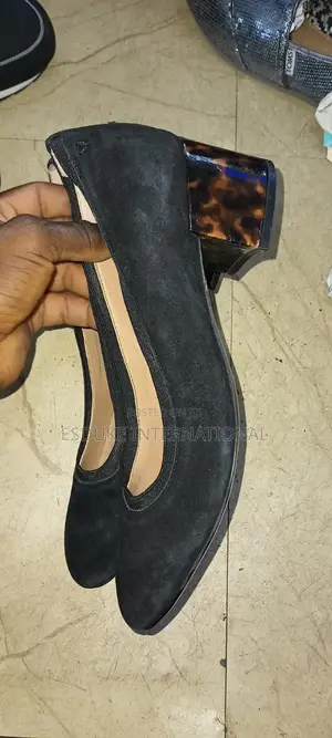 Vionic Ladies Shoe