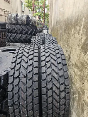445/95r25 Boto Radial