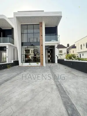 5bdrm Duplex in Ikota for sale