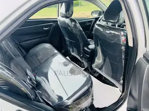 Toyota Corolla S 4dr Sedan (1.8L 4cyl CVT) 2014 Silver