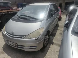 Toyota Previa 2002 Gray