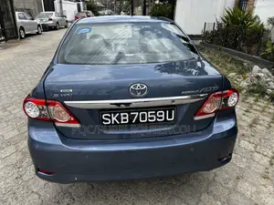 Toyota Corolla 2011 Blue