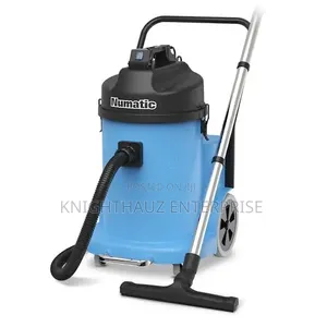 Vacuum Cleaner (Numatic Wvd900-2)