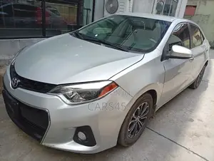 Toyota Corolla 2016 Silver