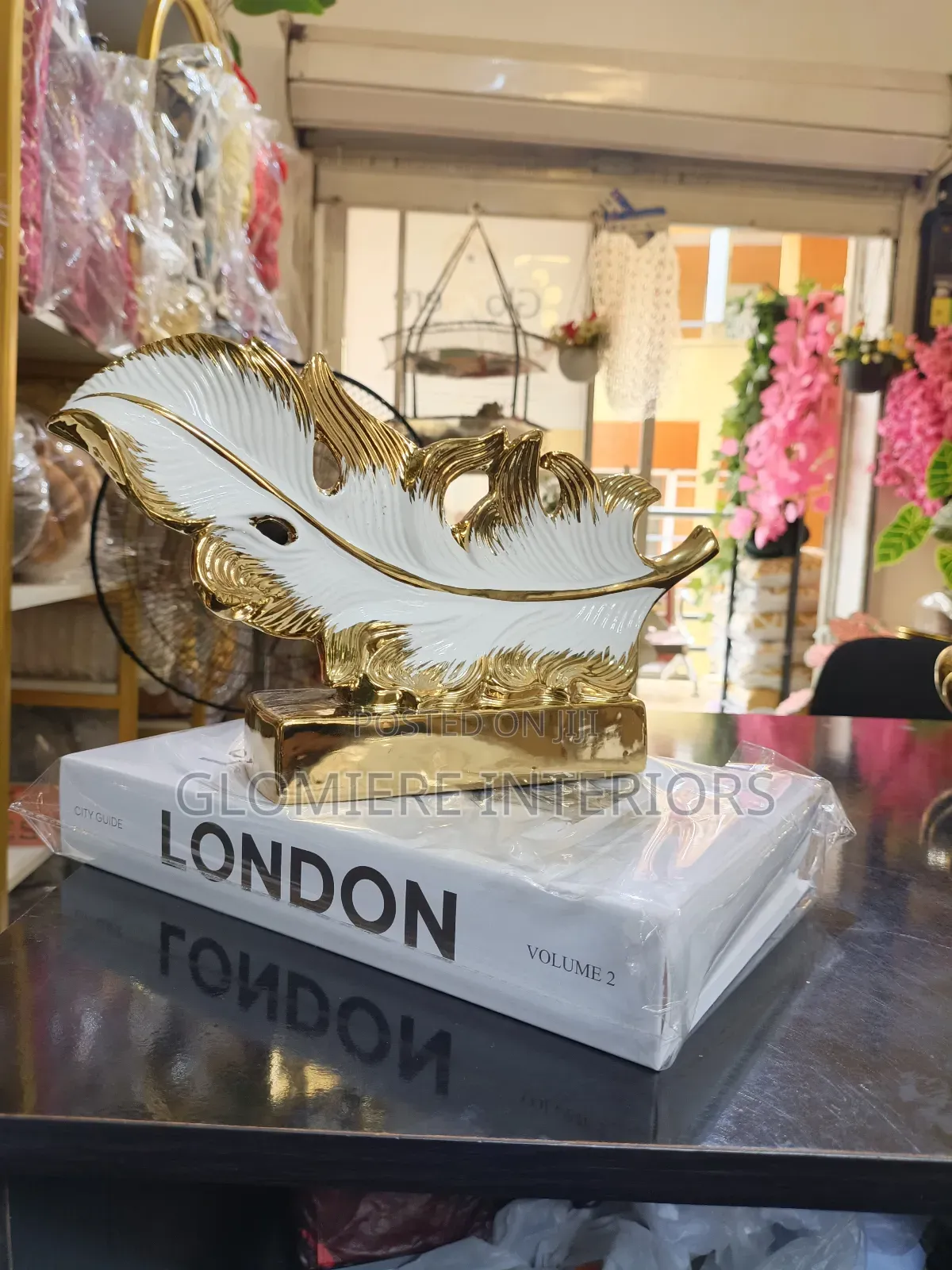 Leaf Decorative Tabletop Centerpiece