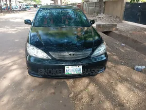 Toyota Camry LE 4dr Sedan (2.4L 4cyl 5M) 2004 Black