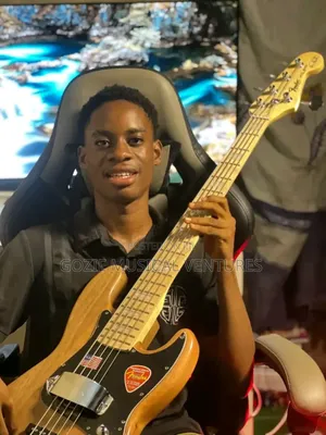 Quality Fender Jazz Bass Guitar Wood and Red Colour With Quality Sound
