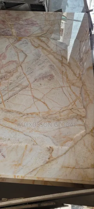 Veron Onyx Marble Slabs (Variant B)