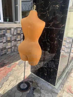 Bbl Mannequin Fully Pinnable Dress Form