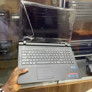 Laptop Lenovo IdeaPad 100 8GB Intel Pentium HDD+SSD 128GB