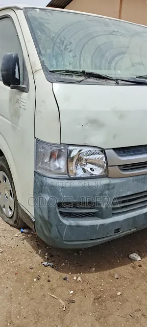Head Lamp Hiace