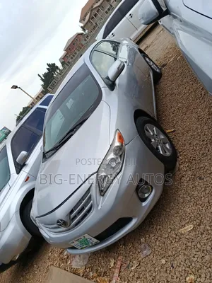 Toyota Corolla LE 4dr Sedan (1.8L 4cyl 4A) 2012 Silver