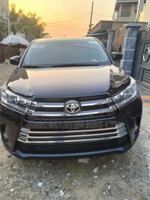 Toyota Highlander 2016 Black