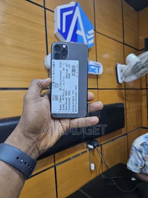 Apple iPhone 11 Pro 64 GB Black