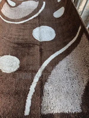 6.6 by 9.6 Turkish Shaggy Center Rug