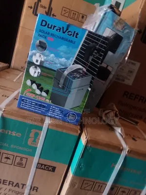 Duravolt 4 in 1 Rechargeable Solar Pack + Solar Panel