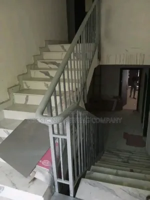 Side Mounted Rail Design