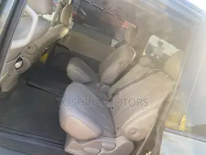 Toyota Sienna LE FWD 8-Passenger 2013 Gray