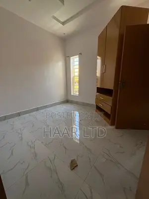 1bdrm Apartment in Lekki Phase 2 for rent