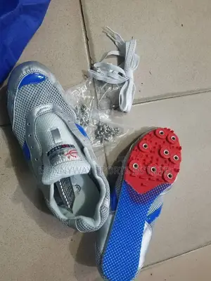 Athlecties Spike Shoe