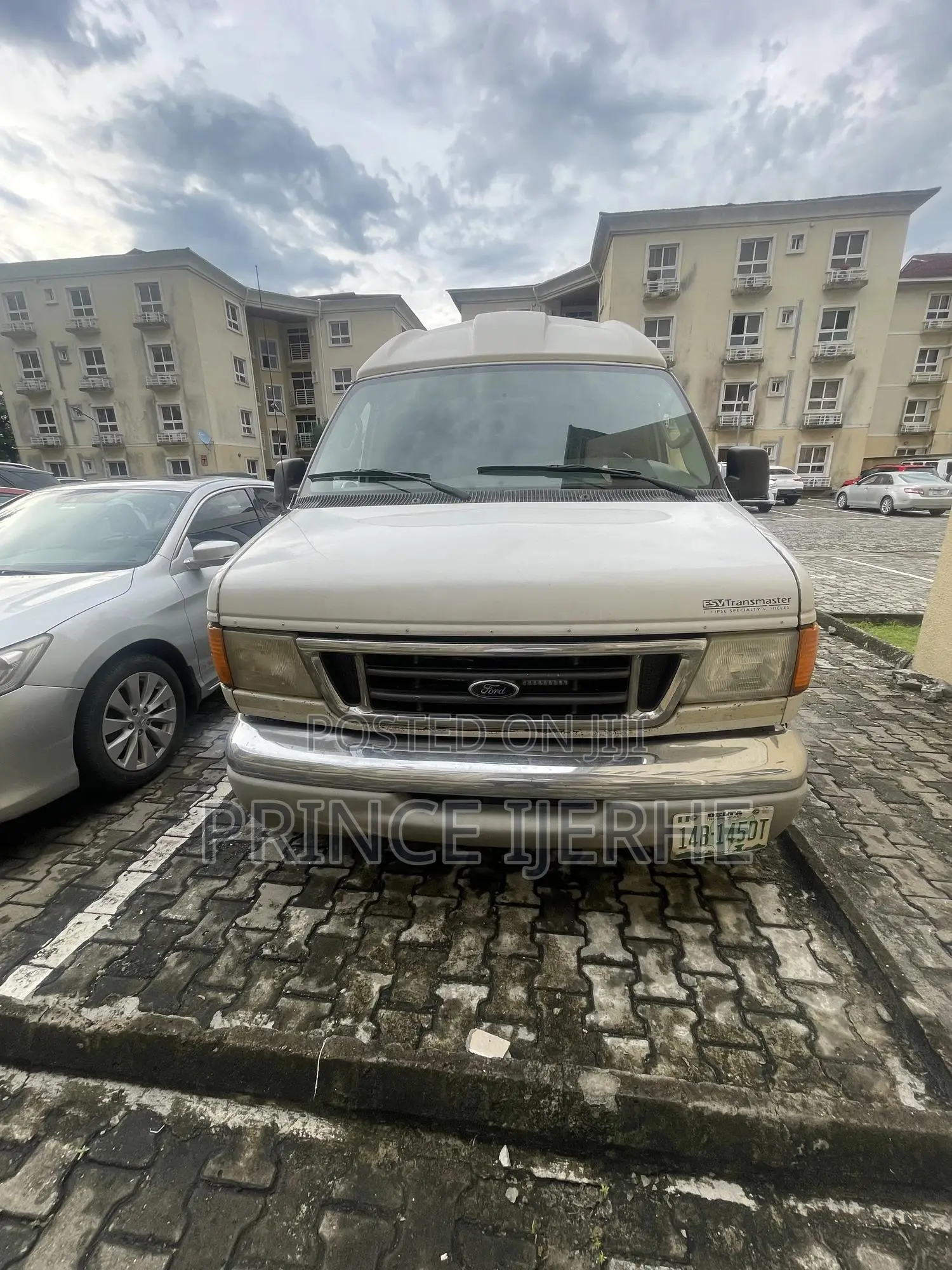 Ford E350 2008 White