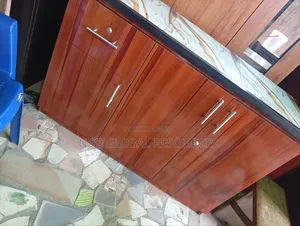 Well Designed Kitchen Cabinet