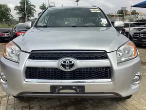 Toyota RAV4 3.5 Limited 2010 Silver