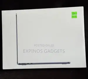 New Laptop Apple MacBook Air 2026 M5 13-inch 16GB Apple M5 SSD 512GB