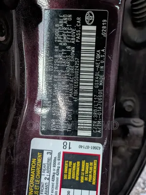 Toyota Avalon XLE Sedar FWD (3.5L 6cyl 6A) 2013 Red
