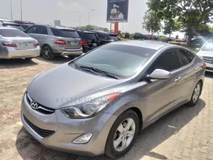 Hyundai Elantra GLS Sedan FWD (1.8L 4cyl 6M) 2013 Gray
