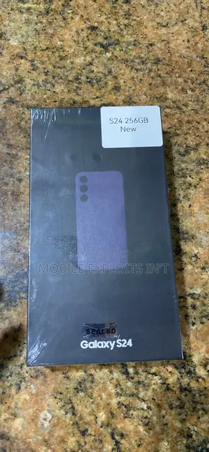 New Samsung Galaxy S24 256 GB Black