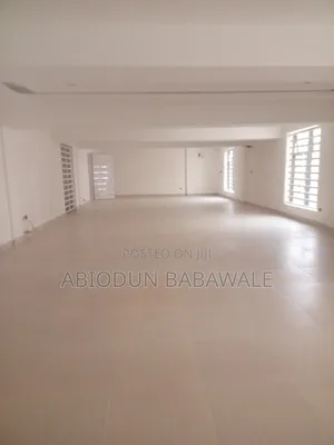 90sqm Office Space Available for Rent