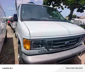 Ford E350 2007 White