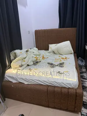 Neatly Used 4.5x6 Floating Bed Frame